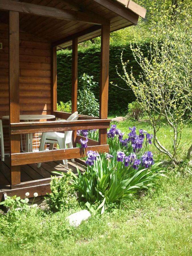 Les Chalets Quazemi A Casteil Exterior photo