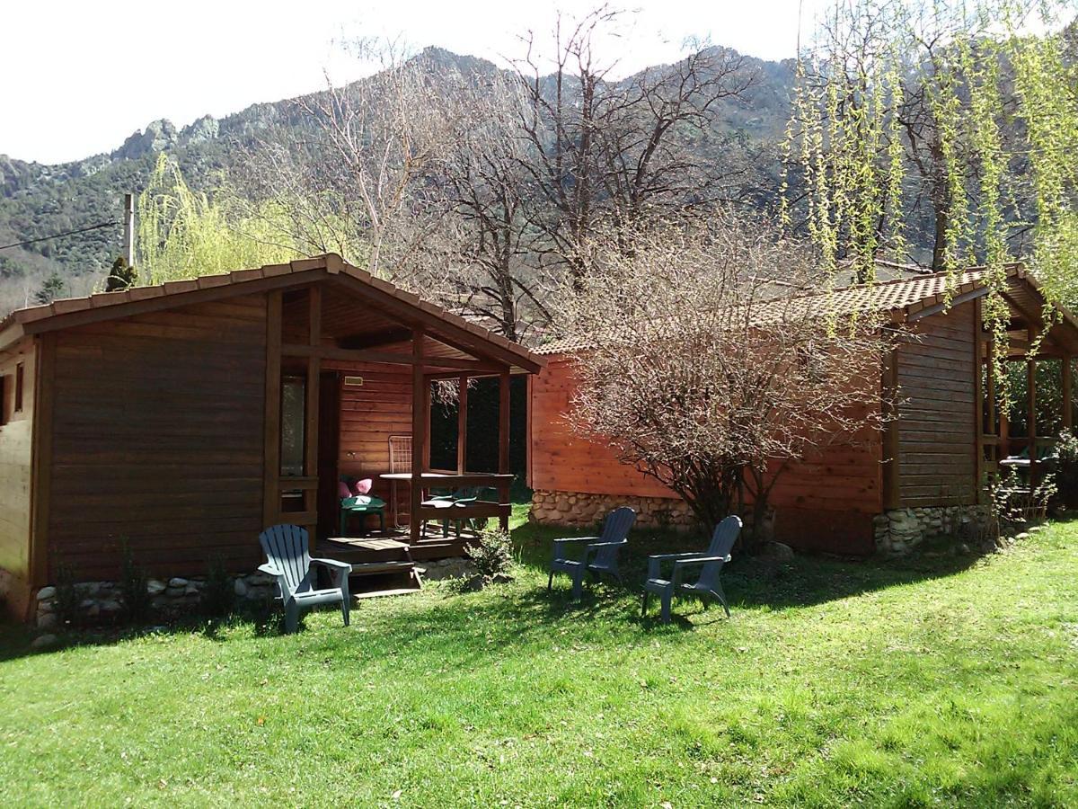 Les Chalets Quazemi A Casteil Exterior photo